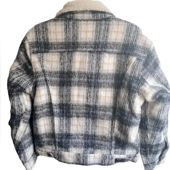 Levi's® Premium VINTAGE RELAXED FIT SHERPA TRUCKER JACKET - Picture 6 of 11